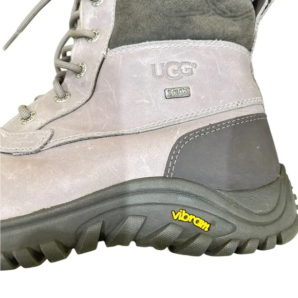 UGG Australia Adirondack Gray waterproof sheepskin lined Boots vibram soles 10