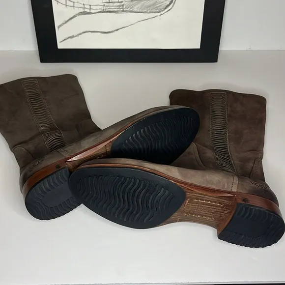 UGG Australia Annisa Mid Calf Boots Women’s Size 7.5 EU 38.5
