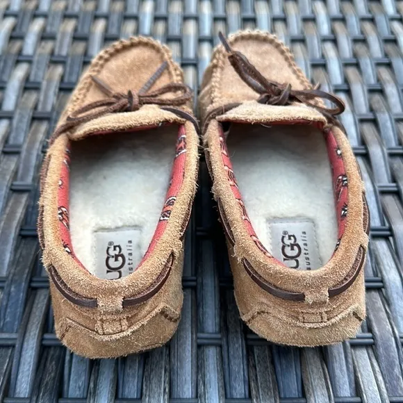 UGG Australia Kids Ryder Jungle Moccasin Slippers - Chestnut