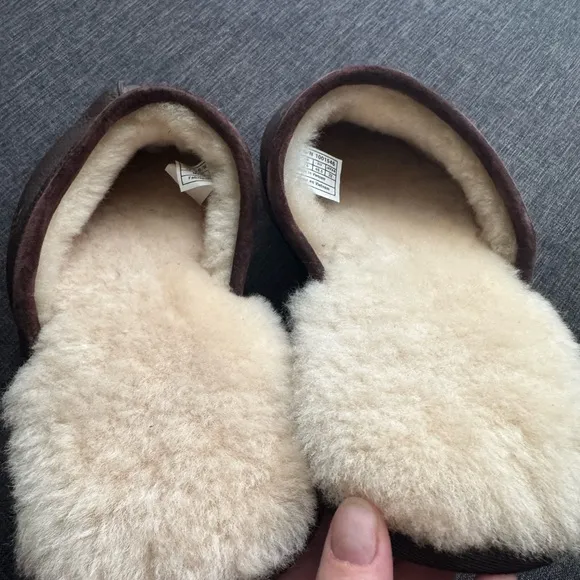 UGG Australia Scuff Slippers – Men’s Size 15 – Chestnut Brown