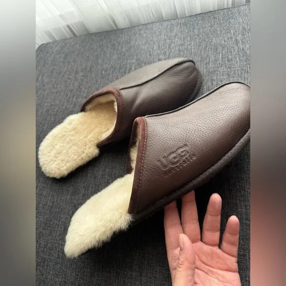 UGG Australia Scuff Slippers – Men’s Size 15 – Chestnut Brown