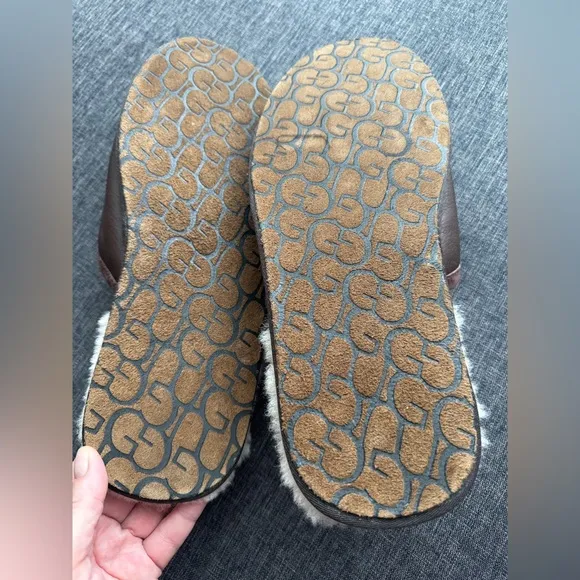 UGG Australia Scuff Slippers – Men’s Size 15 – Chestnut Brown