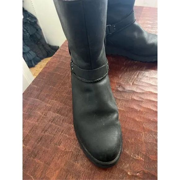 Ugg Australia Women’s Maddox Mid calf Black Leather Moto Boots Size 11