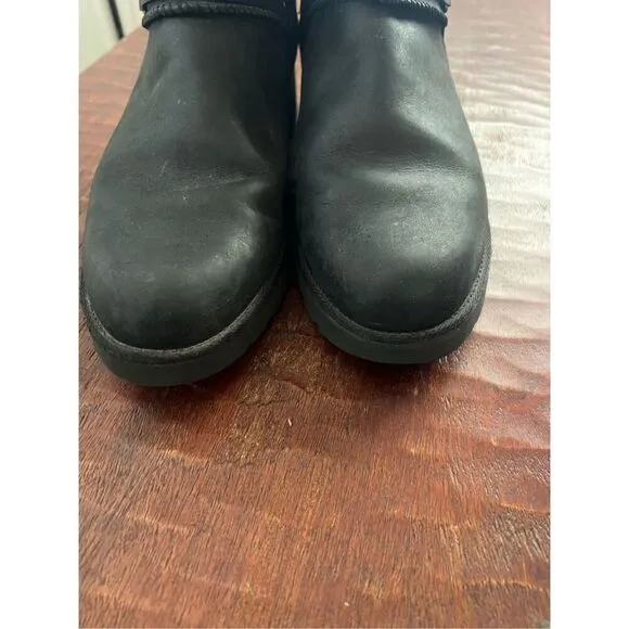 Ugg Australia Women’s Maddox Mid calf Black Leather Moto Boots Size 11