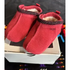 UGG Baby Tasman Moccasins Suede Sheepskin Lined Slipper Red Sz 4/5 (M 12-18Mos)