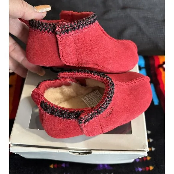 UGG Baby Tasman Moccasins Suede Sheepskin Lined Slipper Red Sz 4/5 (M 12-18Mos)