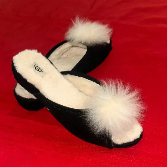 UGG Black and White Cozy Slippers with Fluffy Accents Size 9