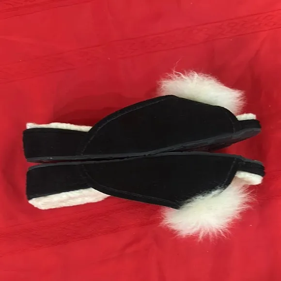 UGG Black and White Cozy Slippers with Fluffy Accents Size 9