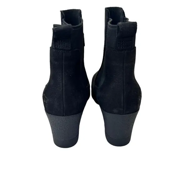 UGG Black Indra Wedge Waterproof Boots Sz 7.5