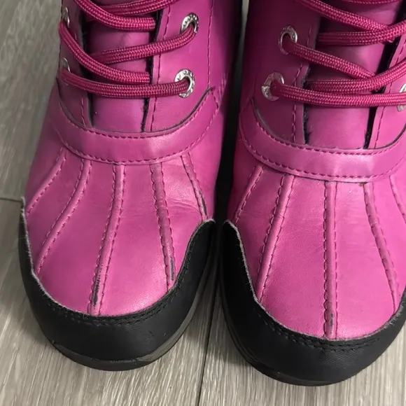UGG Butte 2 Fuchsia Pink