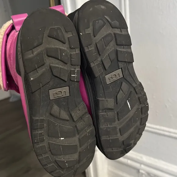 UGG Butte 2 Fuchsia Pink