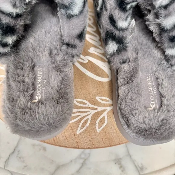 UGG by koolaburra Slippers grey &amp; black animal print Slide in Size 9