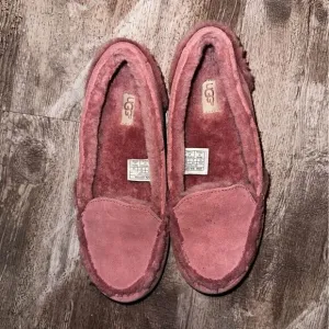UGG California Loafer Hailey loafer Slippers new sz 6