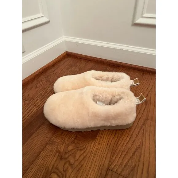 UGG‎ Classic Cozy Bootie Size 7 New without Box