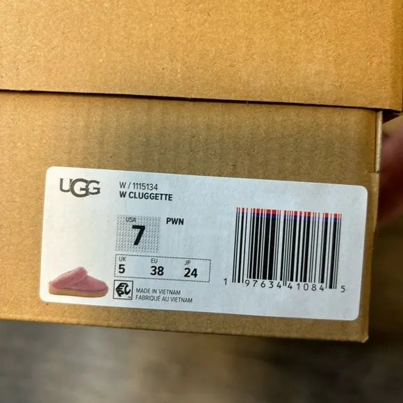 UGG |  Cluggette Fur Lined Slippers In Plum Wine NEW In Box Indoor Outdoor
