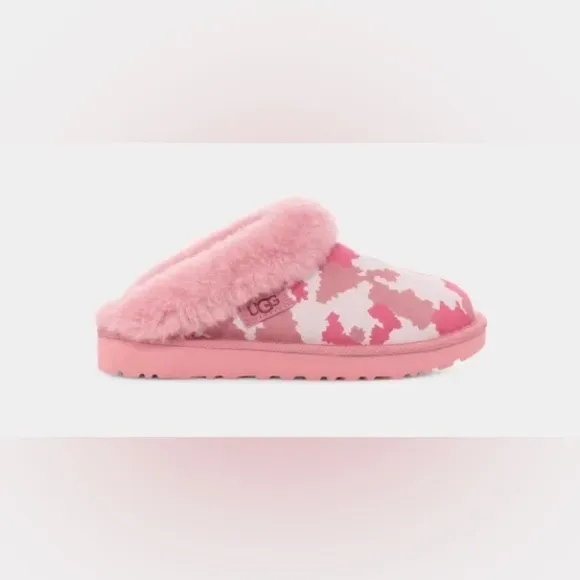 UGG | Cluggette Jagged Camo Print In Pink Sheepskin Indoor Outdoor Slippers NEW