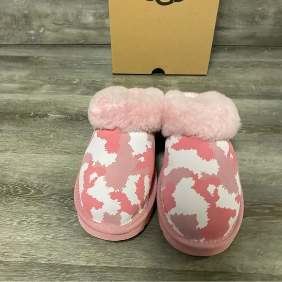 UGG | Cluggette Jagged Camo Print In Pink Sheepskin Indoor Outdoor Slippers NEW