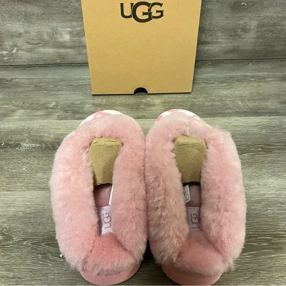 UGG | Cluggette Jagged Camo Print In Pink Sheepskin Indoor Outdoor Slippers NEW
