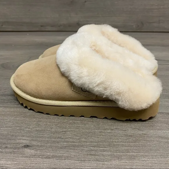 UGG | Cluggette Slippers Indoor Outdoor In Sand NEW In Box