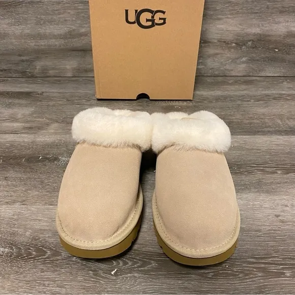 UGG | Cluggette Slippers Indoor Outdoor In Sand NEW In Box