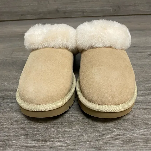 UGG | Cluggette Slippers Indoor Outdoor In Sand NEW In Box