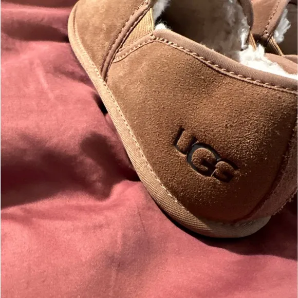 Ugg Cooke Slippers