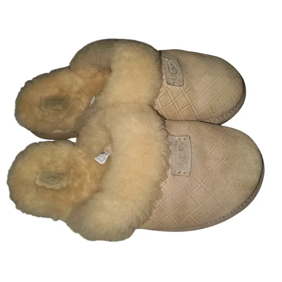 UGG Cozy Double Diamond Freshwater Pearl‎ Suede Sheepskin Lined Slipper Women 10