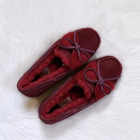 UGG Dakota Double Bow Kiss Suede Slippers