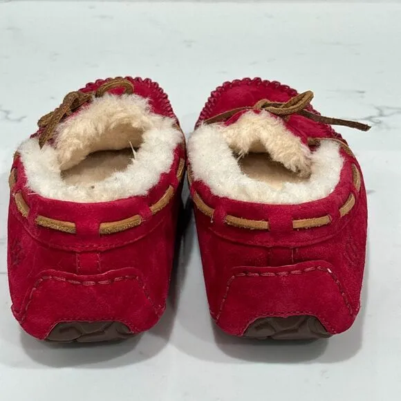 UGG Dakota Slippers Womens 7 Red Suede Moccasin Sheepskin Lined Fur Cozy Indoor