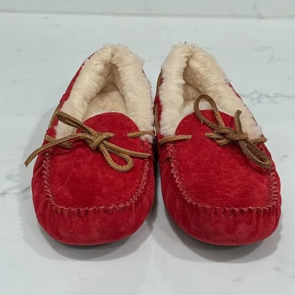 UGG Dakota Slippers Womens 7 Red Suede Moccasin Sheepskin Lined Fur Cozy Indoor