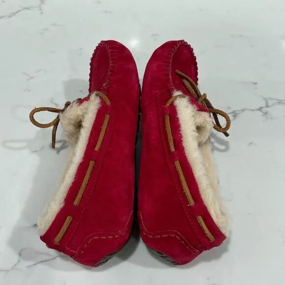 UGG Dakota Slippers Womens 7 Red Suede Moccasin Sheepskin Lined Fur Cozy Indoor