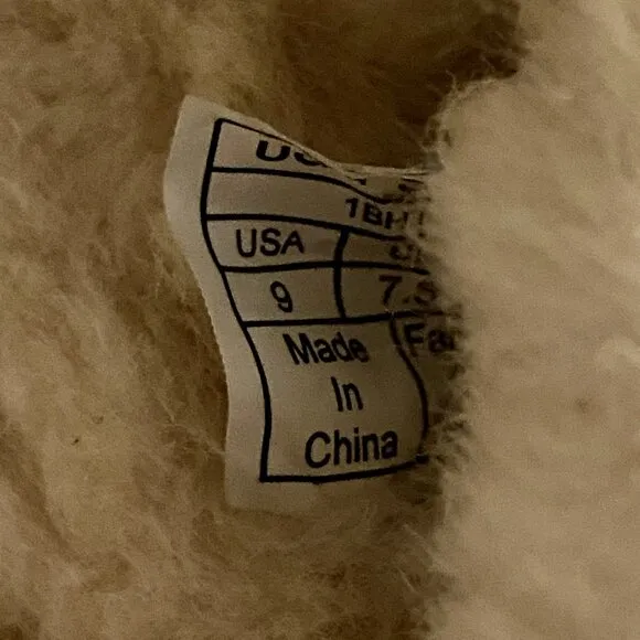 Ugg Dakota Swirl Slippers NIB