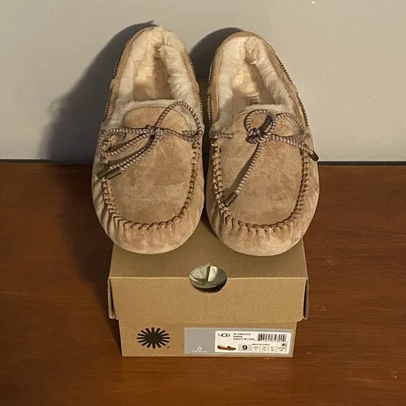 Ugg Dakota Swirl Slippers NIB