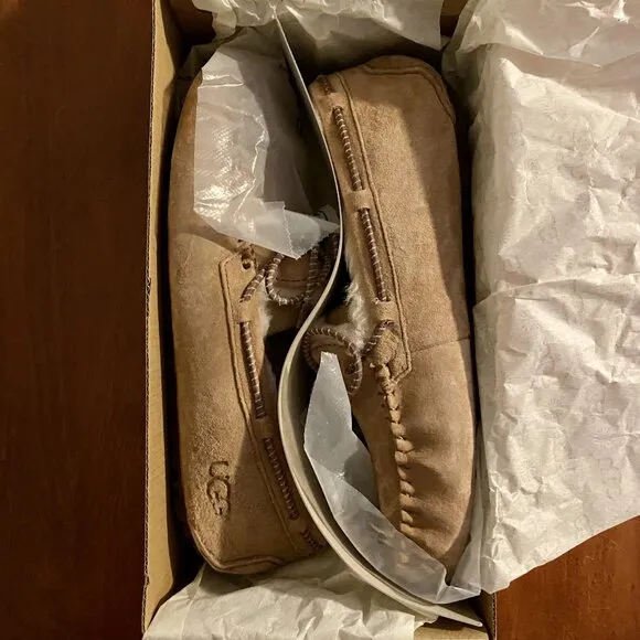 Ugg Dakota Swirl Slippers NIB