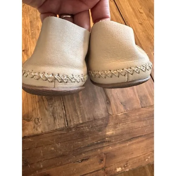 UGG Elodie Slipper Shoes Women's 9 Cream Ivory Bone Leather Shearling Loafers