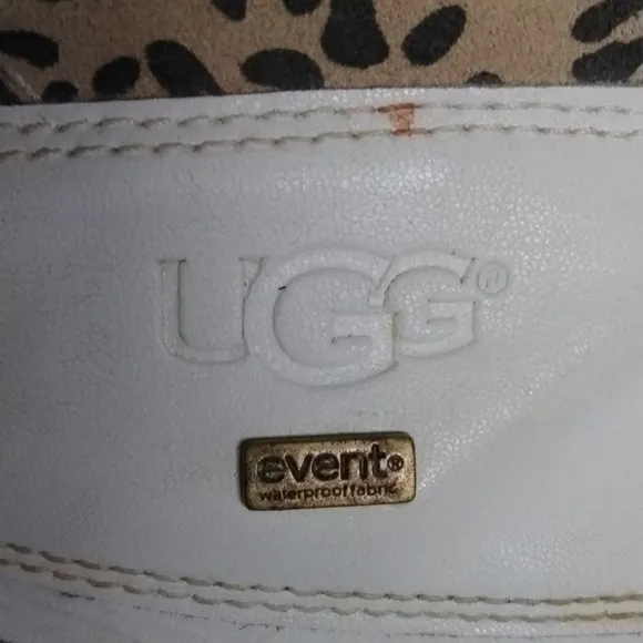 UGG EVENT WATERPROOF BOOTS