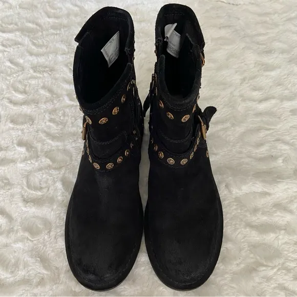 UGG Fabrizia Boots Mid Calf Black Leather Studs Zip Round Toe Buckle Straps
