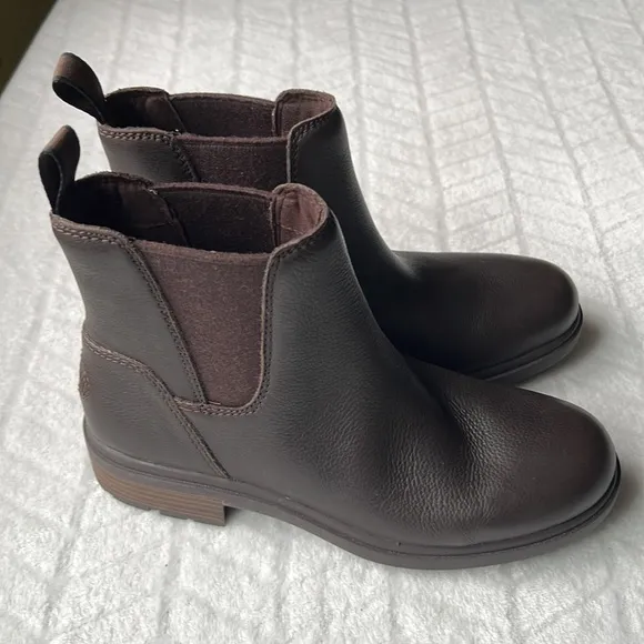 UGG Harrison Chelsea Waterproof Boots- Stout