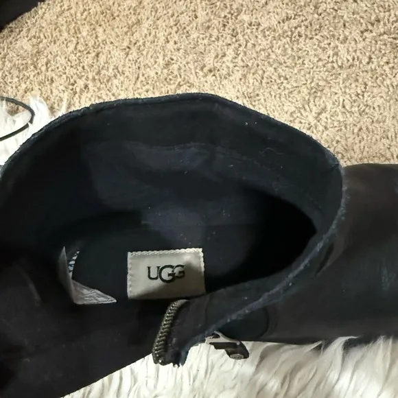 UGG Harrison Zip Black Leather/ Suede AnkleBoots Size 9  WATERPROOF (1121754)