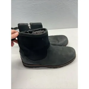 Ugg Hendren  Boots Men’s US 12 Black Leather Waterproof  1008140  side zip