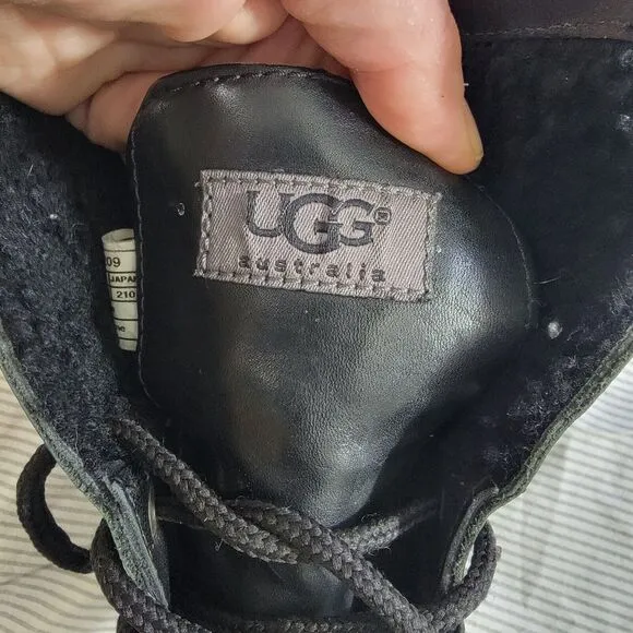 UGG Kids Butte Winter Boots Black Leather Insulated Waterproof Size 3 S/N 5209