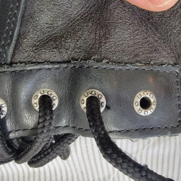 UGG Kids Butte Winter Boots Black Leather Insulated Waterproof Size 3 S/N 5209