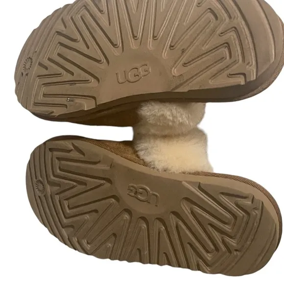UGG Kids Cozy Indoor Slippers S 11 Chestnut NO. 5236