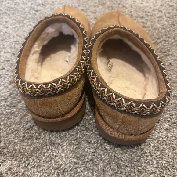 UGG Kid’s Tan Slippers