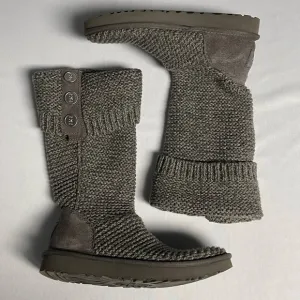 Ugg Knit Boots Women's 7 Cardy Mid Calf Grey Pull-On Button Winter Boots 1094949