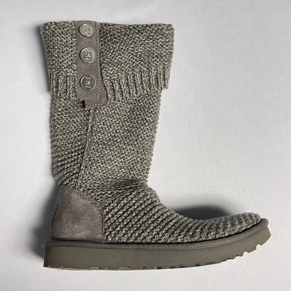 Ugg Knit Boots Women's 7 Cardy Mid Calf Grey Pull-On Button Winter Boots 1094949