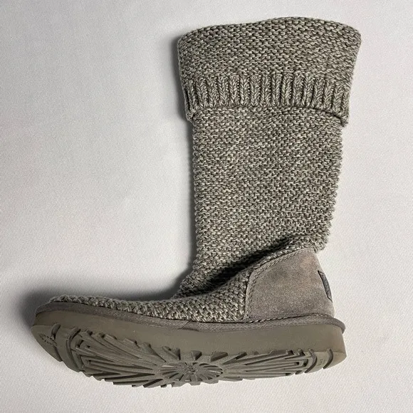 Ugg Knit Boots Women's 7 Cardy Mid Calf Grey Pull-On Button Winter Boots 1094949