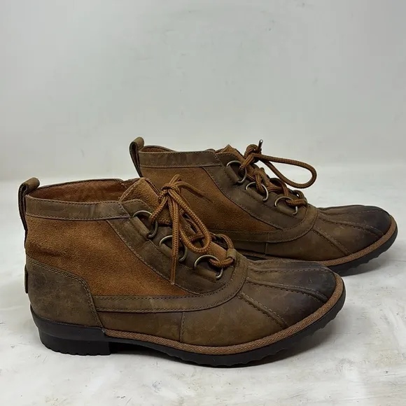 Ugg Leather water proof boots size 8