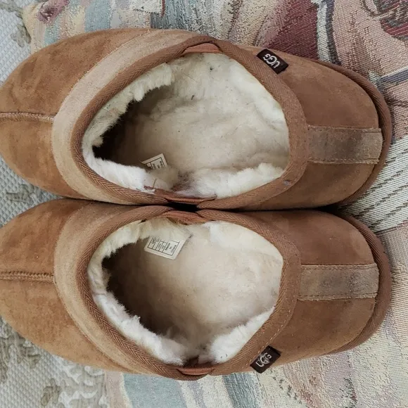 UGG Leisure Slip On Men's Suede Sheepskin Slipper Tan, Size 10