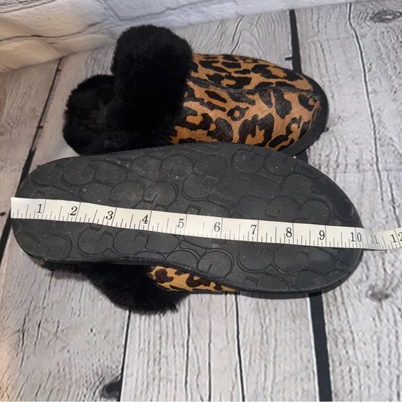 UGG Leopard Scuffette II Slippers Sz 7
